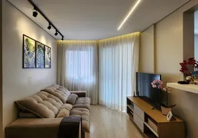 Foto 1 de Apartamento com 2 Quartos à venda, 60m² em Novo Mundo, Curitiba
