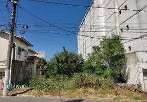 Foto 1 de Lote/Terreno à venda, 720m² em Glória, Macaé