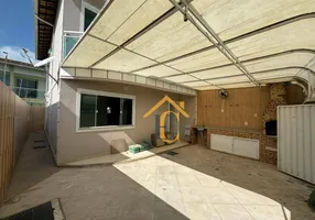 Foto 1 de Casa com 3 Quartos à venda, 160m² em Jardim Marileia, Rio das Ostras