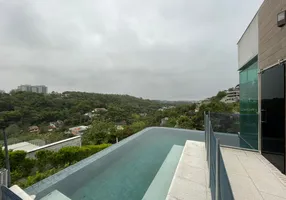 Foto 1 de Casa de Condomínio com 3 Quartos à venda, 260m² em Vila Progresso, Niterói