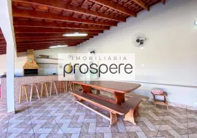 Foto 1 de Casa com 4 Quartos à venda, 400m² em Vila Marcondes, Presidente Prudente