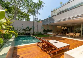 Foto 1 de Casa com 5 Quartos à venda, 585m² em Alto de Pinheiros, São Paulo