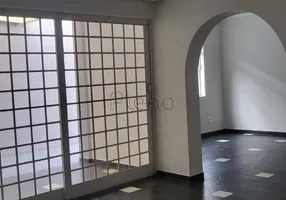 Foto 1 de Sobrado com 3 Quartos à venda, 270m² em Parque São Quirino, Campinas