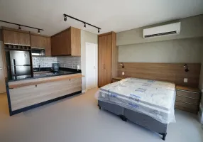 Foto 1 de Apartamento com 1 Quarto à venda, 42m² em Campo Belo, São Paulo