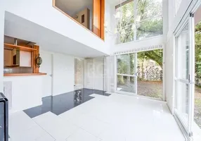 Foto 1 de Casa com 2 Quartos à venda, 355m² em Tristeza, Porto Alegre