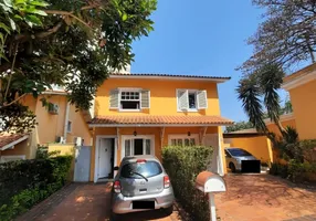 Foto 1 de Casa de Condomínio com 3 Quartos à venda, 185m² em Jardim Monte Alegre, São Paulo