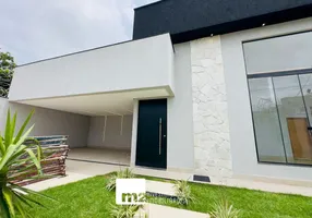 Foto 1 de Casa com 3 Quartos à venda, 186m² em Parque das Paineiras, Goiânia