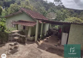 Foto 1 de Fazenda/Sítio com 2 Quartos à venda, 50m² em Jardim Salaco, Teresópolis