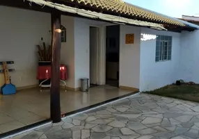 Foto 1 de Casa com 4 Quartos à venda, 120m² em Jardim Patrícia, Uberlândia