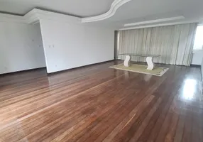 Foto 1 de Apartamento com 4 Quartos à venda, 219m² em Campo Grande, Salvador