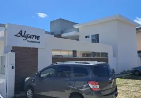Foto 1 de Apartamento com 2 Quartos à venda, 57m² em Buraquinho, Lauro de Freitas