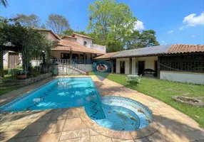 Foto 1 de Casa com 3 Quartos à venda, 545m² em Vila Santo Antônio, Cotia