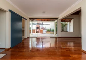 Foto 1 de Casa com 3 Quartos à venda, 220m² em Moema, São Paulo