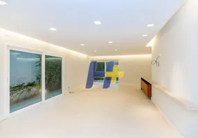 Foto 1 de Casa de Condomínio com 4 Quartos à venda, 370m² em Alto Da Boa Vista, São Paulo