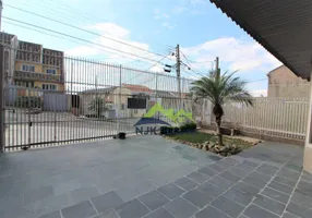 Foto 1 de Sobrado com 3 Quartos à venda, 360m² em Novo Mundo, Curitiba