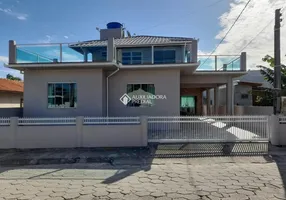 Foto 1 de Casa com 2 Quartos à venda, 250m² em Areias de Palhocinha, Garopaba