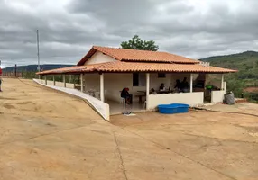 Foto 1 de Fazenda/Sítio com 2 Quartos à venda, 40000m² em Centro, Taiobeiras