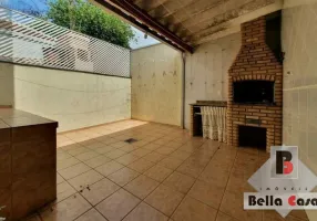 Foto 1 de Sobrado com 3 Quartos à venda, 150m² em Sacomã, São Paulo