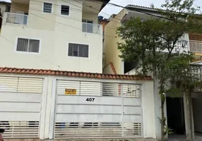 Foto 1 de Casa com 3 Quartos para alugar, 156m² em Jardim Mirna, Taboão da Serra