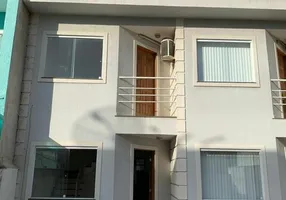 Foto 1 de Casa de Condomínio com 2 Quartos à venda, 72m² em Vila Capri, Araruama