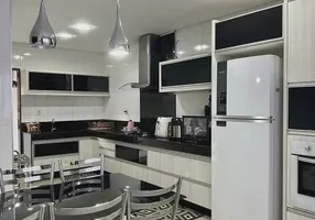 Foto 1 de Casa com 2 Quartos à venda, 130m² em Mussurunga I, Salvador