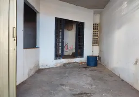 Foto 1 de Casa com 3 Quartos à venda, 180m² em Ana Jacinta, Presidente Prudente