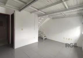 Foto 1 de Sala Comercial para alugar, 47m² em Menino Deus, Porto Alegre