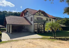 Foto 1 de Casa de Condomínio com 4 Quartos à venda, 400m² em Quebra Frascos, Teresópolis