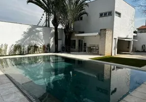 Foto 1 de Sobrado com 3 Quartos para venda ou aluguel, 850m² em Jardim América, São Paulo
