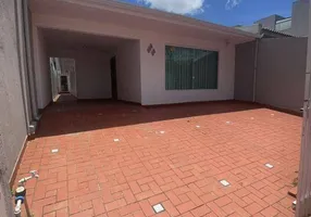 Foto 1 de Casa com 4 Quartos à venda, 175m² em Uberaba, Curitiba