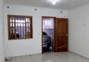 Foto 1 de Casa com 3 Quartos para alugar, 100m² em Campo Limpo, São Paulo
