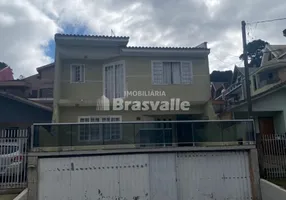Foto 1 de Casa com 4 Quartos à venda, 250m² em Xaxim, Curitiba