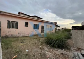 Foto 1 de Casa com 2 Quartos à venda, 60m² em Interlagos, Divinópolis