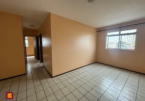 Foto 1 de Apartamento com 3 Quartos à venda, 68m² em Barreiros, São José