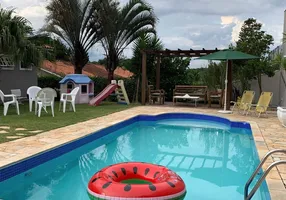 Foto 1 de Casa com 4 Quartos à venda, 270m² em Parque Residencial Comendador Joao Amendola, Catanduva