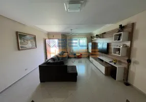 Foto 1 de Sobrado com 4 Quartos para venda ou aluguel, 239m² em Vila Scarpelli, Santo André