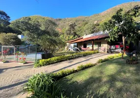 Foto 1 de Casa de Condomínio com 4 Quartos à venda, 213m² em Condomínio Retiro do Chalé, Brumadinho