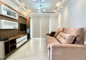 Foto 1 de Apartamento com 2 Quartos à venda, 70m² em Barreiros, São José