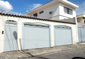 Foto 1 de Casa com 3 Quartos à venda, 320m² em Chora Menino, São Paulo