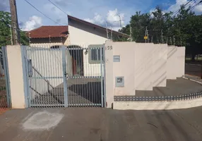 Foto 1 de Casa com 2 Quartos à venda, 68m² em Vila Bela Vista, Araraquara