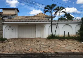 Foto 1 de Sobrado com 4 Quartos à venda, 371m² em Santa Genoveva, Goiânia