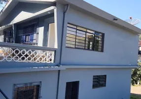 Foto 1 de Casa com 3 Quartos para alugar, 175m² em Jaragua, São Paulo