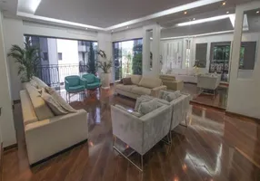 Foto 1 de Apartamento com 3 Quartos à venda, 270m² em Pacaembu, São Paulo