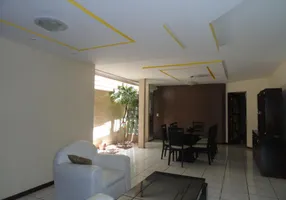 Foto 1 de Casa com 4 Quartos à venda, 350m² em Capim Macio, Natal