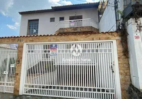 Foto 1 de Sobrado com 3 Quartos à venda, 239m² em Osvaldo Cruz, São Caetano do Sul