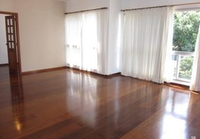 Foto 1 de Apartamento com 4 Quartos para alugar, 170m² em Leblon, Rio de Janeiro