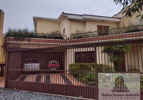 Sobrado com 3 Quartos à venda, 265m² em Jardim Teles de Menezes, Santo André - imagem 1 Foto 1 de Sobrado com 3 Quartos à venda, 265m² em Jardim Teles de Menezes, Santo André