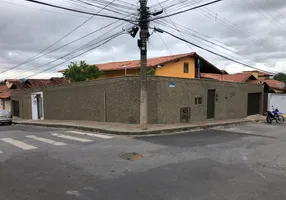 Foto 1 de Casa com 4 Quartos para alugar, 170m² em Novo Horizonte, Betim