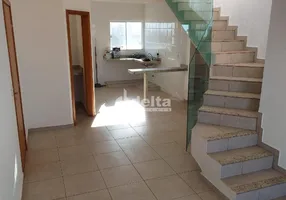Foto 1 de Cobertura com 3 Quartos para alugar, 174m² em Santa Mônica, Uberlândia