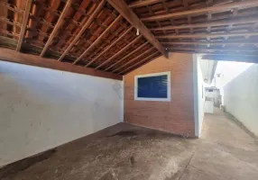 Foto 1 de Casa com 2 Quartos para alugar, 100m² em Parque Hippólyto, Limeira